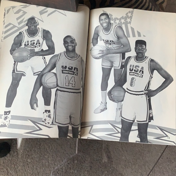 Collector USA Olympic Basketball "Dream" Team - Picture 7 of 16